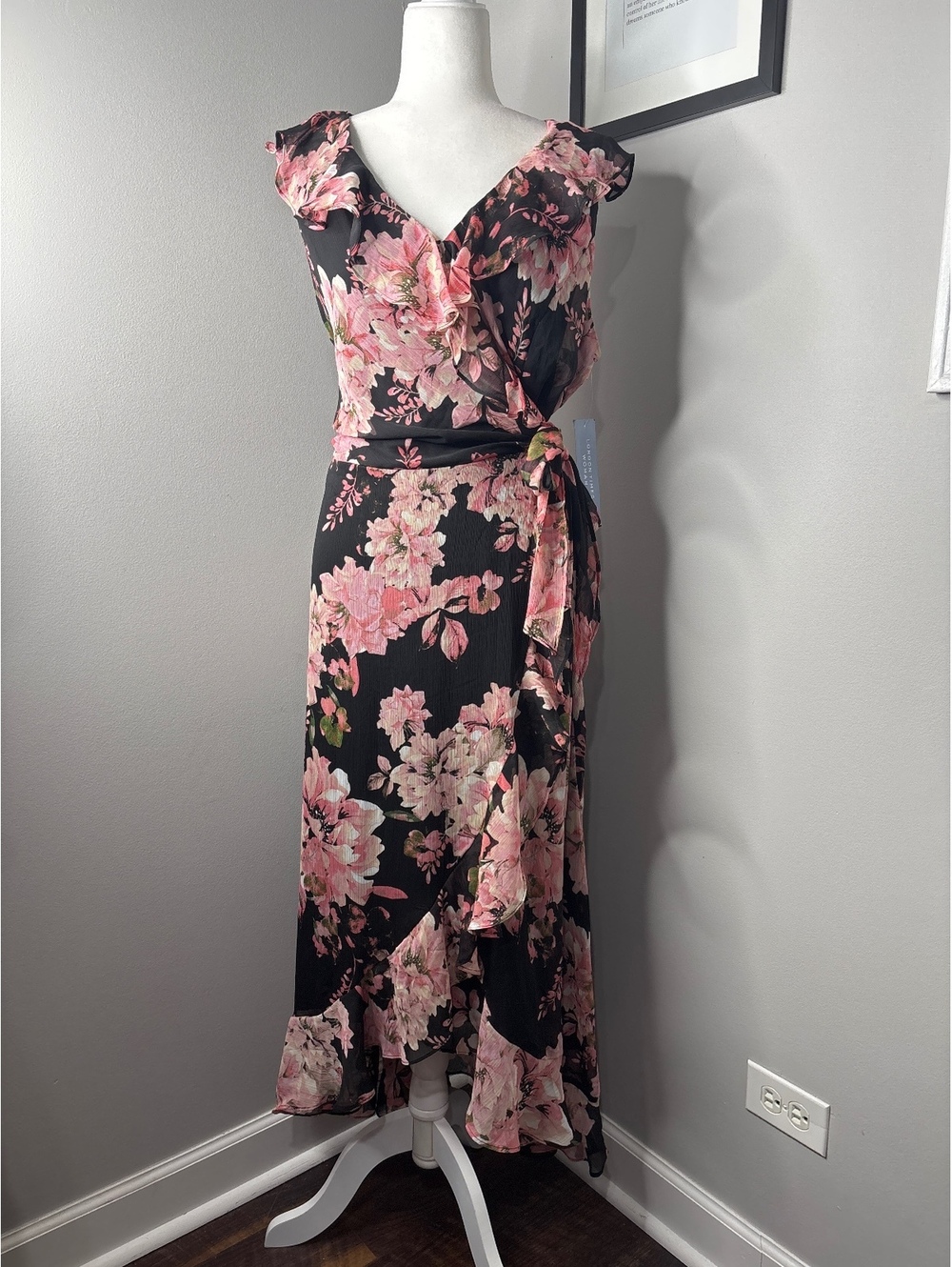 London Times Black and Pink Floral Wrap Dress Size 16W